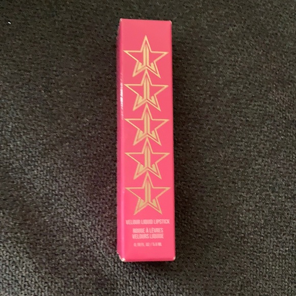 Velour liquid lipstick - Picture 1 of 3